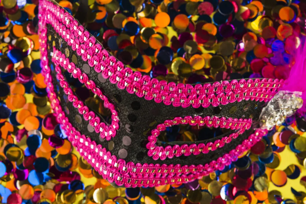 Vendas online e estratégia de marketing para o Carnaval 2026